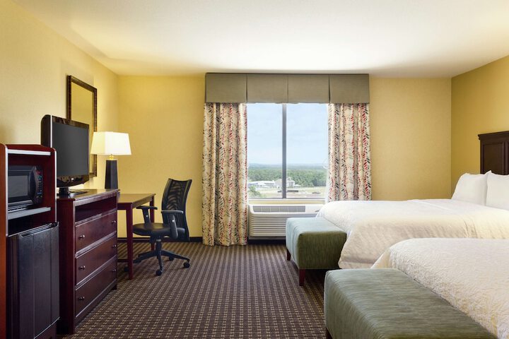 Room 16 of 36
