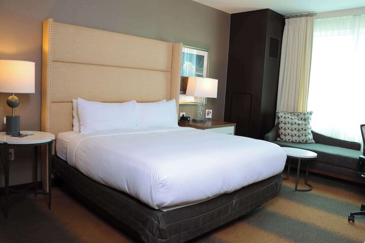 Room 33 of 88