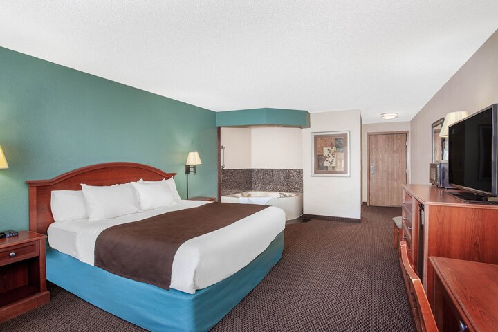Room 7 of 25