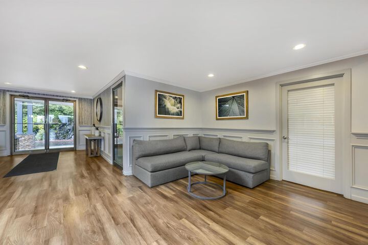 Best Western Pier Point Inn