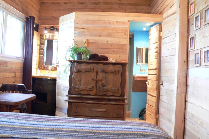 Room 6 of 31