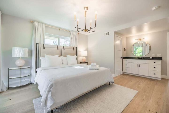 at Marbella Lane - Cozy Modern Home w / Relaxing Design & Pool