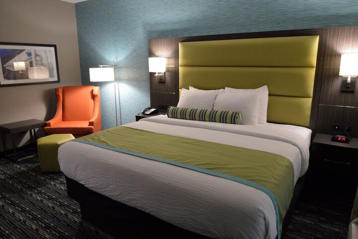 Holiday Inn Express & Suites Pasadena Houston Southeast by IHG