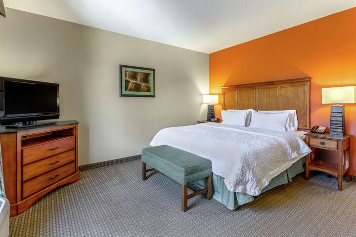 Room 14 of 33
