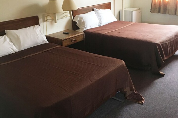 Room 9 of 20