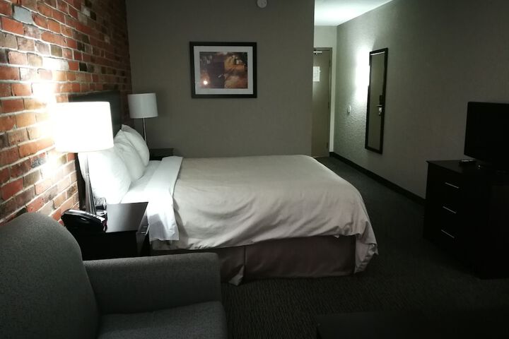 Room 20 of 28