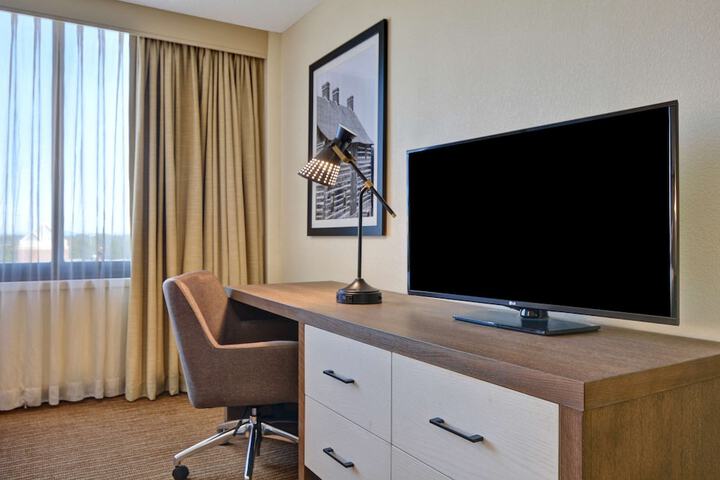 Embassy Suites Hotel Winston-Salem