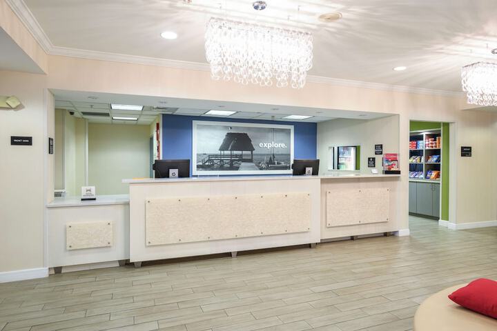 Hotel Interior 6 of 28