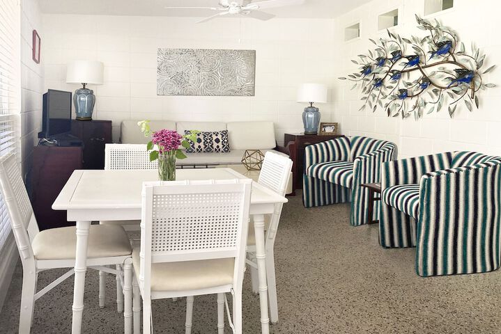 Room 40 of 60