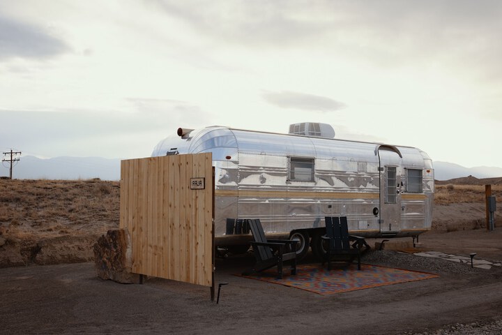 DESERT REEF HOT SPRINGS