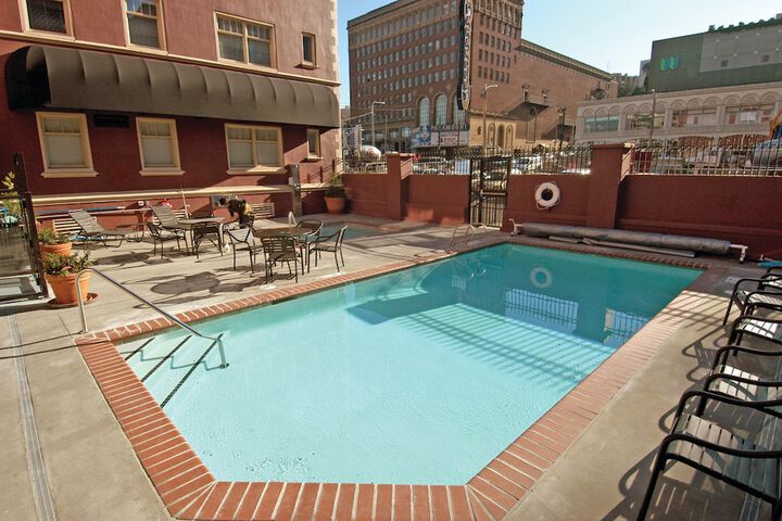 Pool 6 of 13
