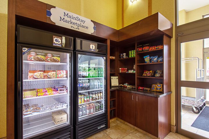 Sleep Inn & Suites Madison - Monona