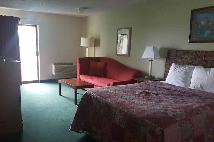 Room 18 of 47