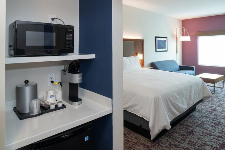 Room 13 of 31