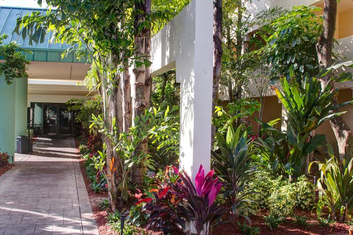 Hotel Exterior 83 of 83