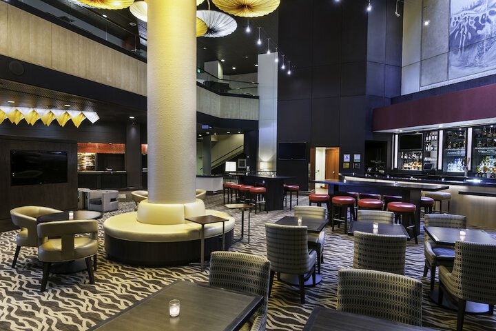 Lounge 108 of 115