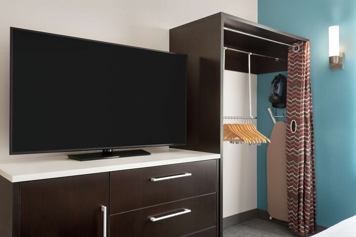Room 18 of 39