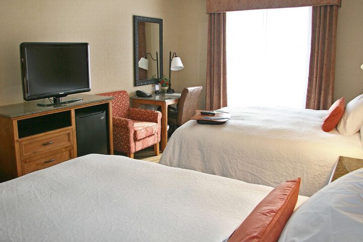 Room 34 of 76