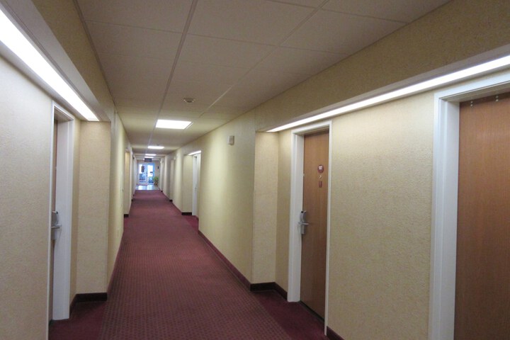 Ballroom/Hall 42 of 44