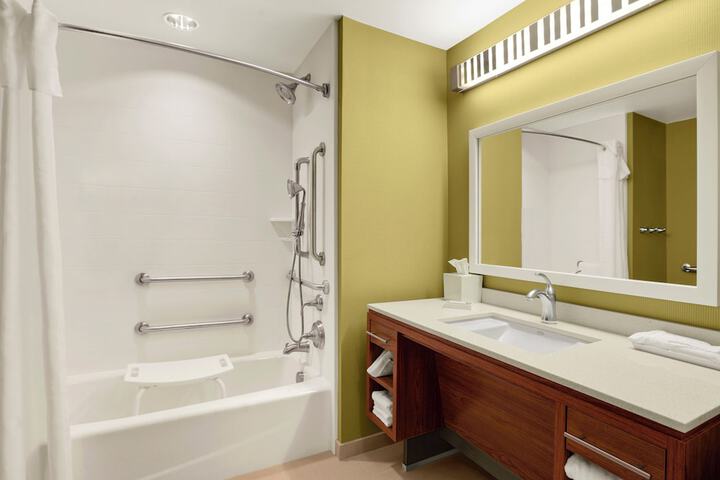 Room 15 of 42