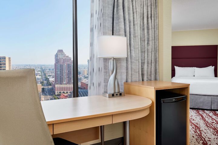 DoubleTree by Hilton Philadelphia Center City