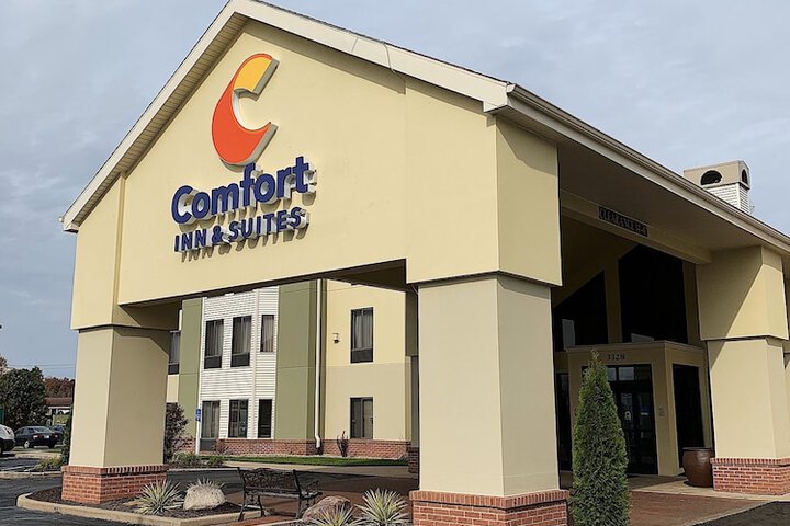 Comfort Inn & Suites Warsaw near US-30