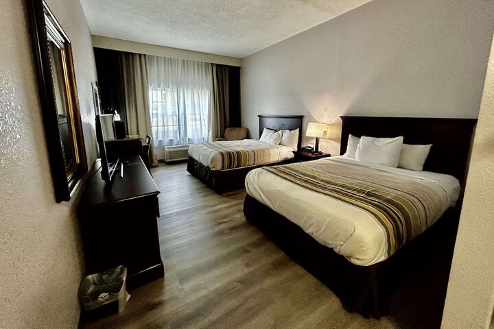 Room 35 of 67