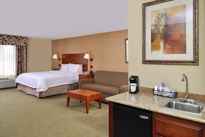 Room 11 of 30