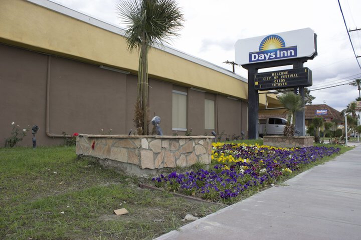 Days Inn by Wyndham Indio