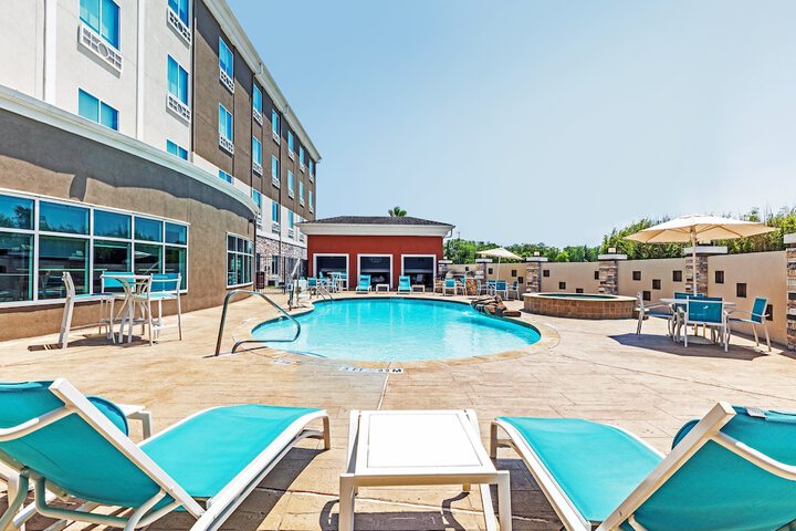 Holiday Inn Express Hotel & Suites - Houston Space Center by IHG
