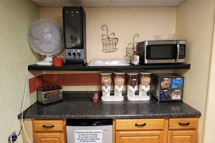Breakfast/Coffee Service 57 of 57