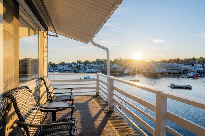 Boothbay Harbor Oceanside Inn