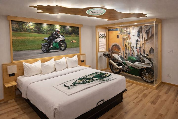 Motorcycle Inn