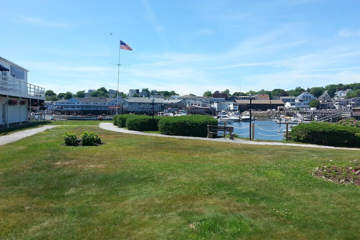 Boothbay Harbor Inn