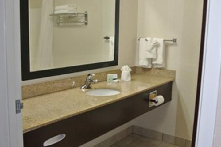 Room 20 of 49