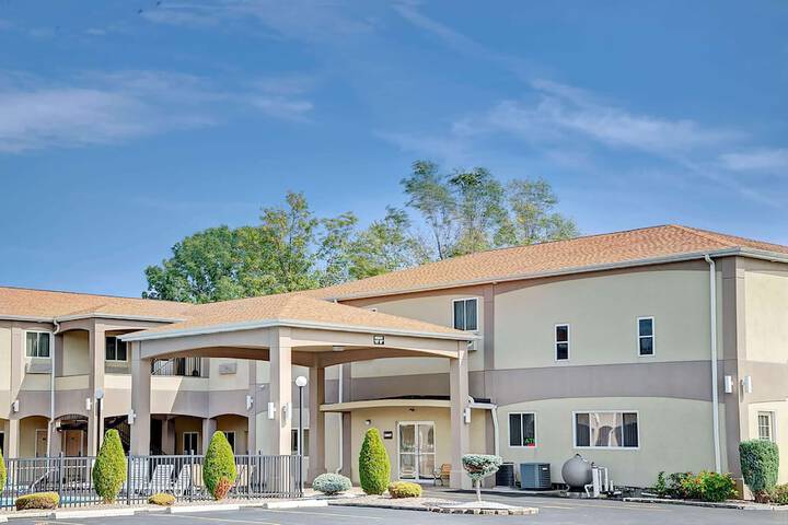 Hotel 3 of 43