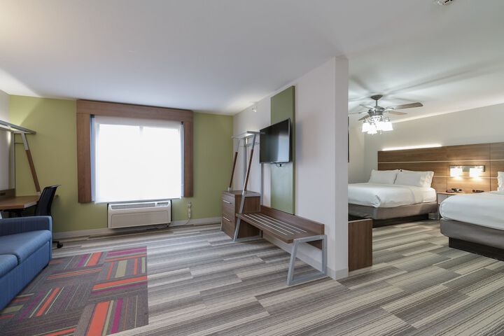 Holiday Inn Express Hotel & Suites South Bend by IHG