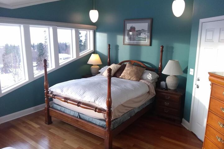 Room 13 of 26