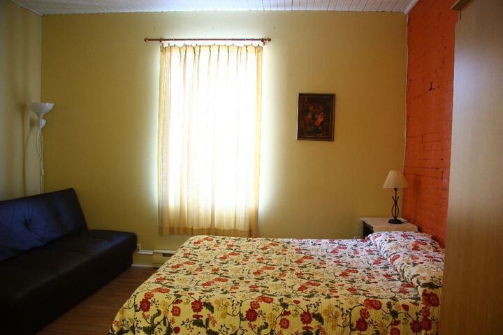 Room 10 of 39