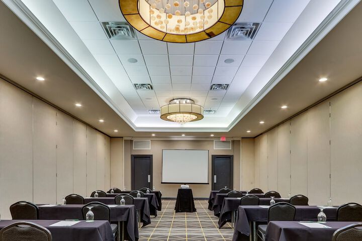 Holiday Inn Staunton Conference Center by IHG