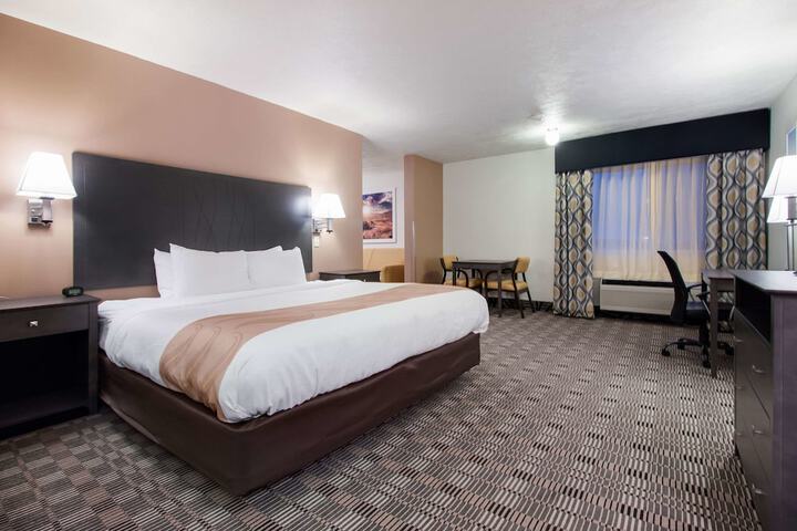 Room 14 of 38