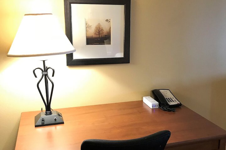 Room 44 of 126