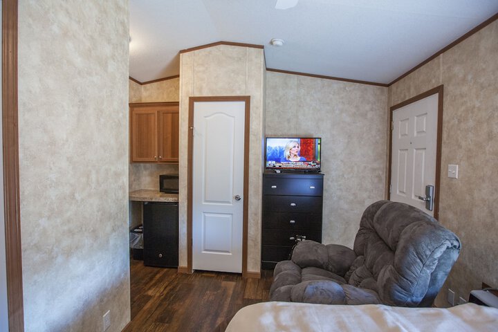 Room 17 of 35