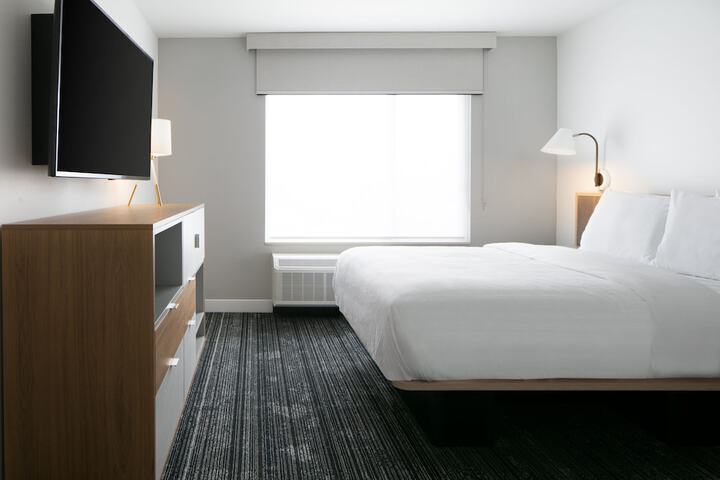 Room 25 of 32