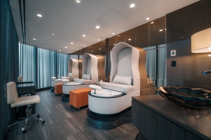 Paradox Vancouver