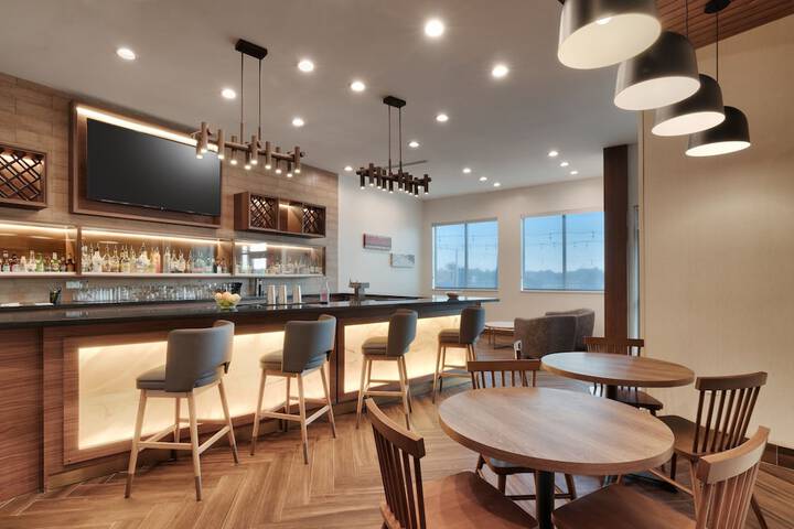 Fairfield by Marriott Inn & Suites Houston League City