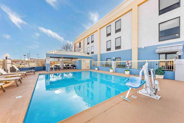 Pool 5 of 35