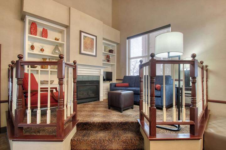Hotel Interior 17 of 89