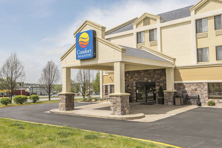 Hotel 4 of 71