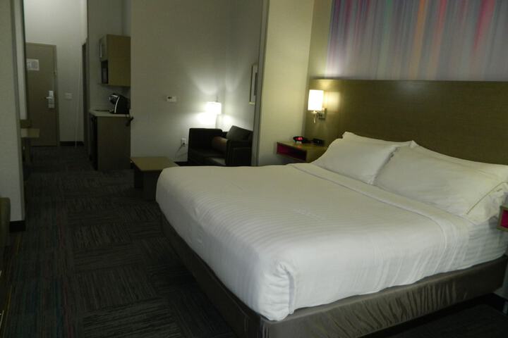 Holiday Inn Express & Suites Shippensburg by IHG